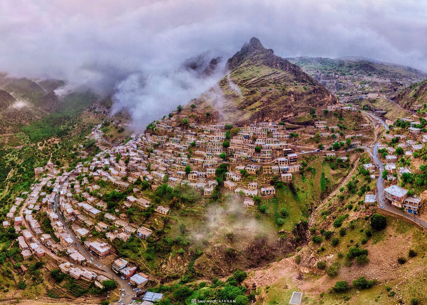 اقامتگاه بوم گردی، اقامتگاه و خونه روستایی، ویلا