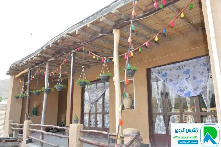 بوم گردی روستا کاهکش | 8کیلومتری پل زمان‌خان